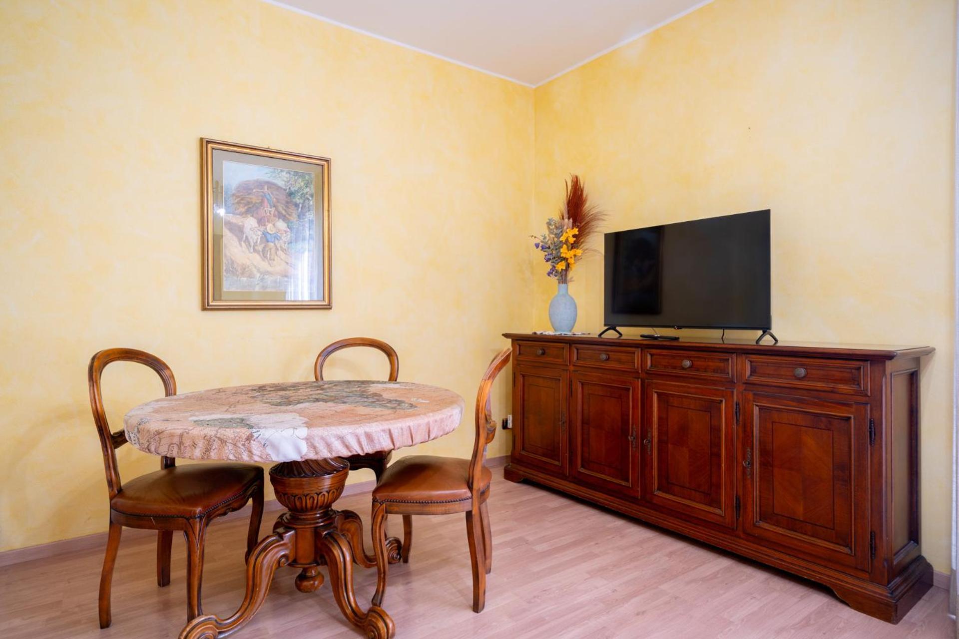 Spacious Apartment At Como Lake Mandello del Lario Exterior photo