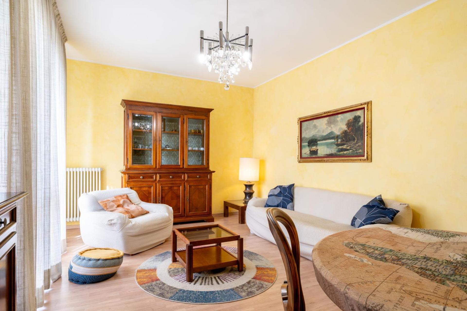Spacious Apartment At Como Lake Mandello del Lario Exterior photo